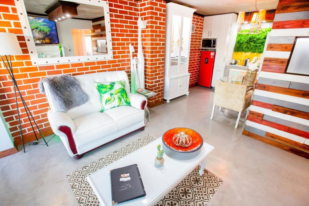 Wilderness Waters Boutique Suites - Adults Only Экстерьер фото