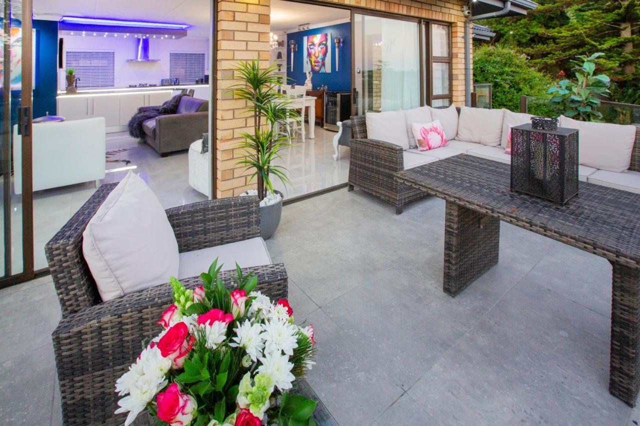 Wilderness Waters Boutique Suites - Adults Only Экстерьер фото