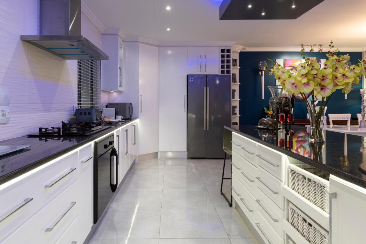 Wilderness Waters Boutique Suites - Adults Only Экстерьер фото